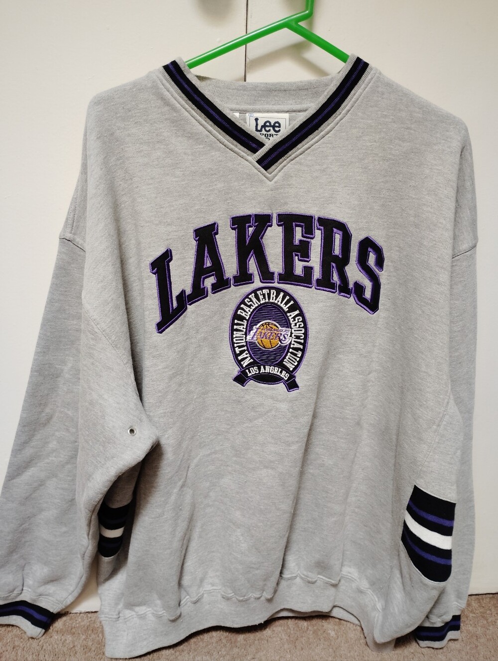 Vintage Lee Sport Los Angeles Lakers Sweatshirt Mens Sz. XXL grey